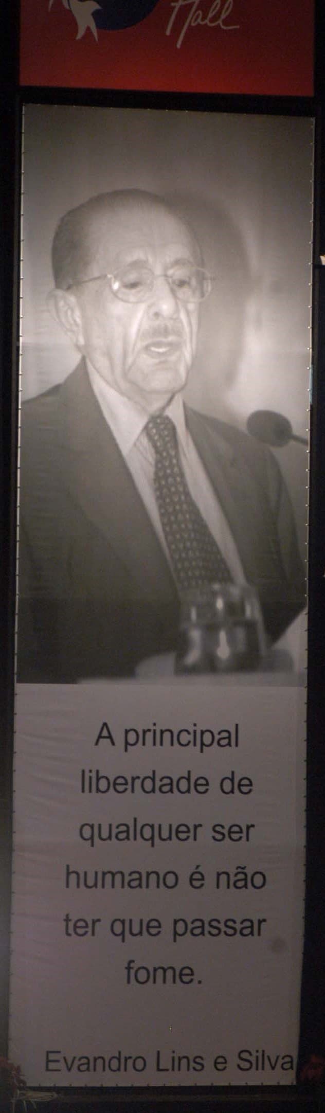 Painel em homenagem ao jurista no IX Congresso Nacional do PSB em 2003