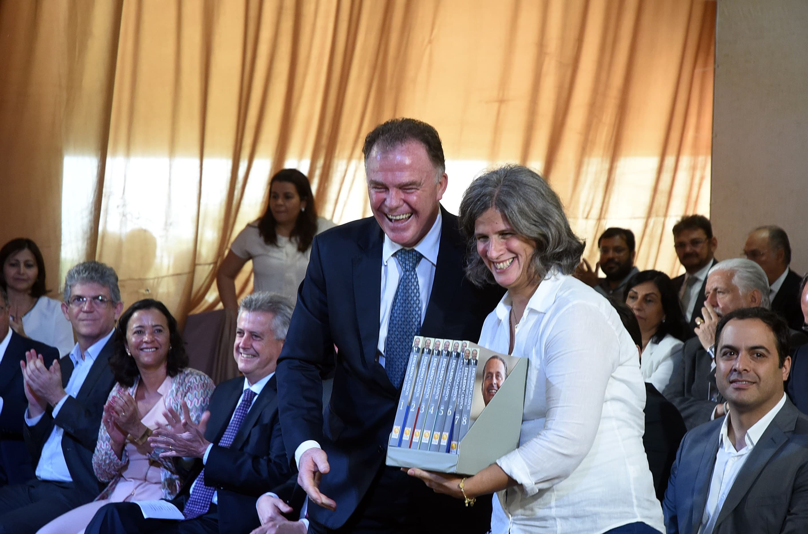 Renato Casagrande e Renata Campos