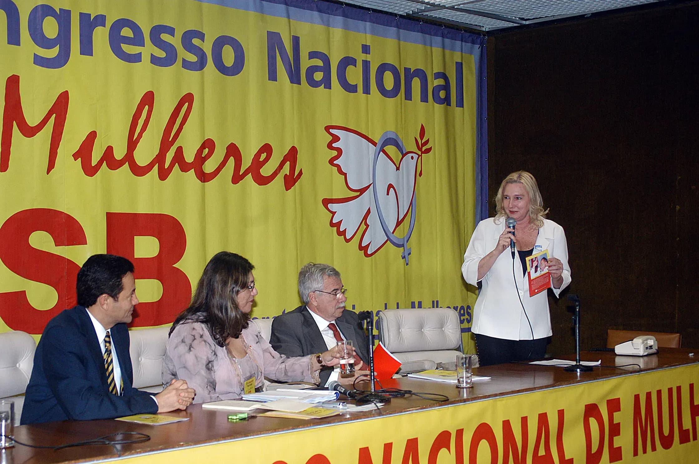 Congresso Nacional de Mulheres (2005) - Preview