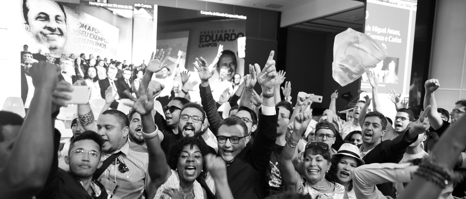 Carlos Siqueira com Militantes do PSB